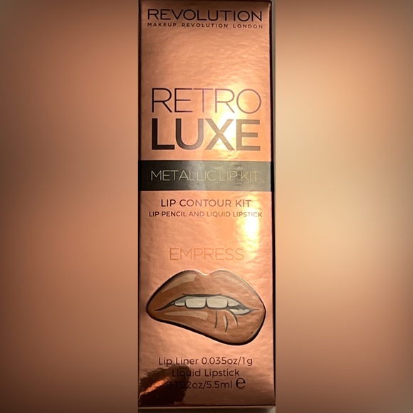 Makeup Revolution “Empress” Metallic lip kit - Picture 2 of 4